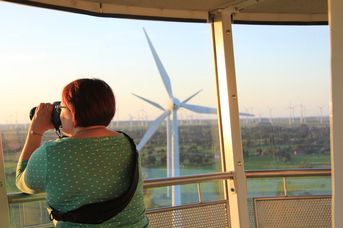 Dem Wind entgegen - Besichtigung der begehbaren Windkraftanlage in Westerholt